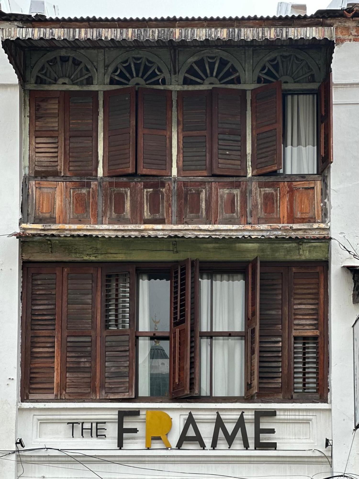The Frame Guest house George Town