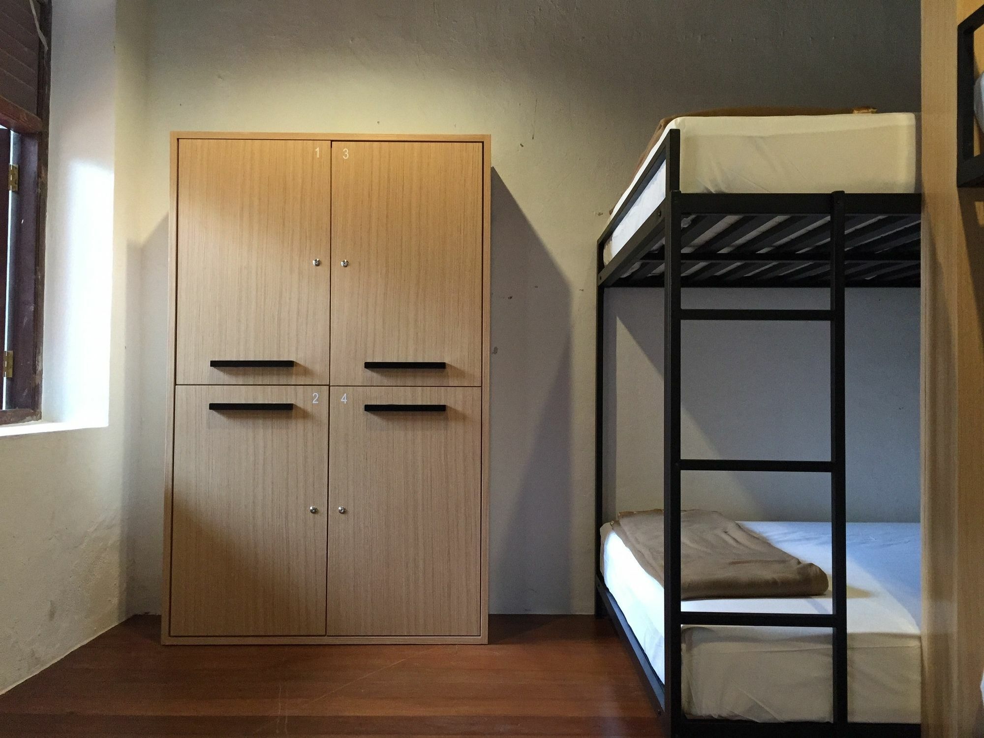 Guest house The Frame George Town