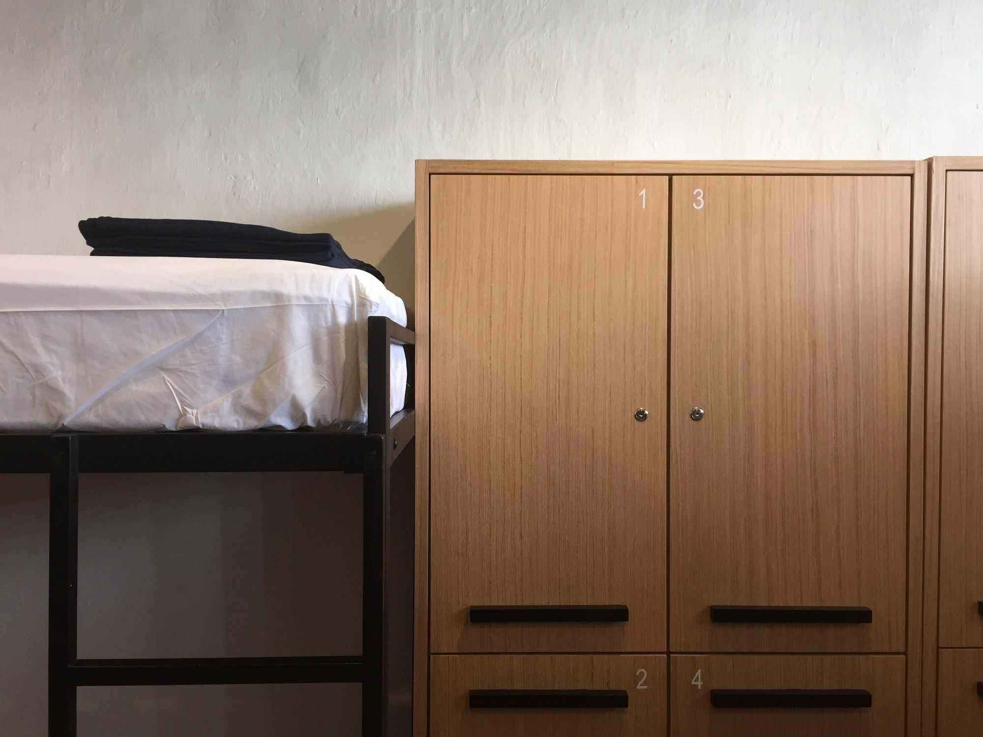 The Frame Guest house 2*